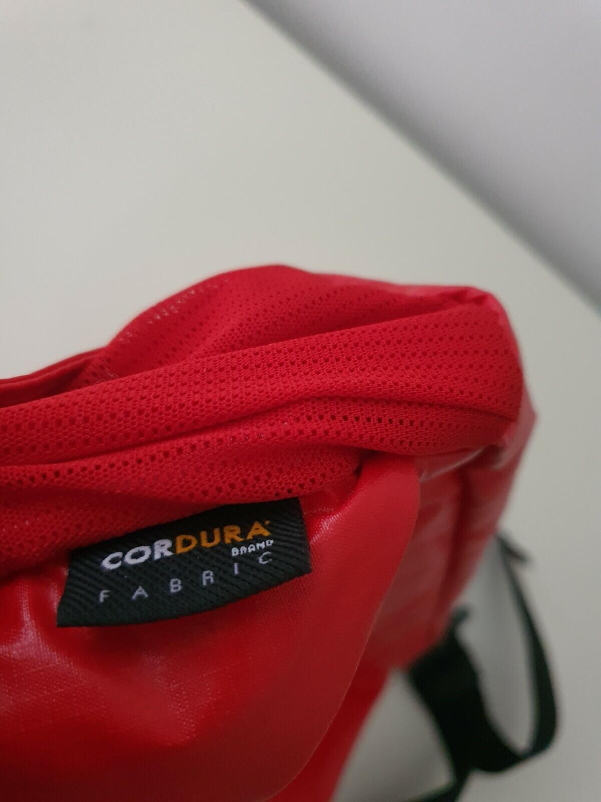 FW17 Supreme rote Gürteltasche Cordura Stoff reflektierender Schriftzug Hüfttasche