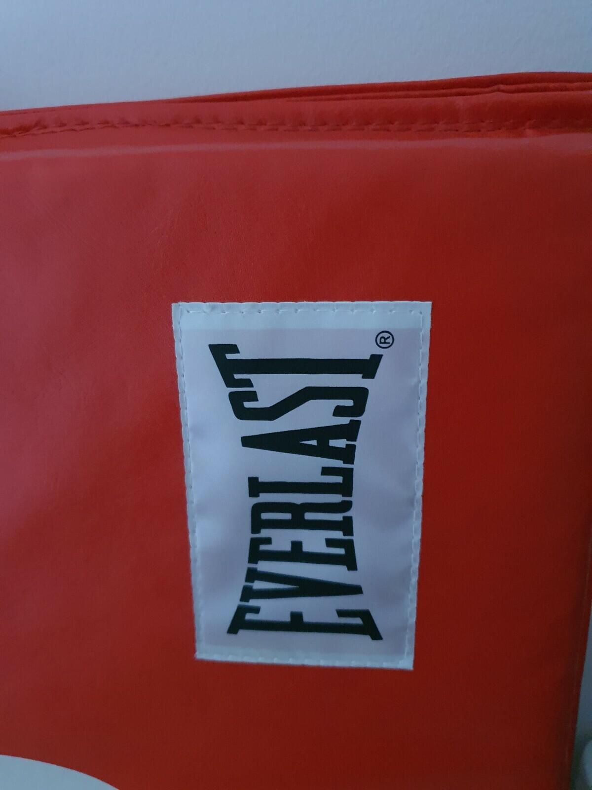 FW17 Supreme x Everlast Folding Exercise Mat Red