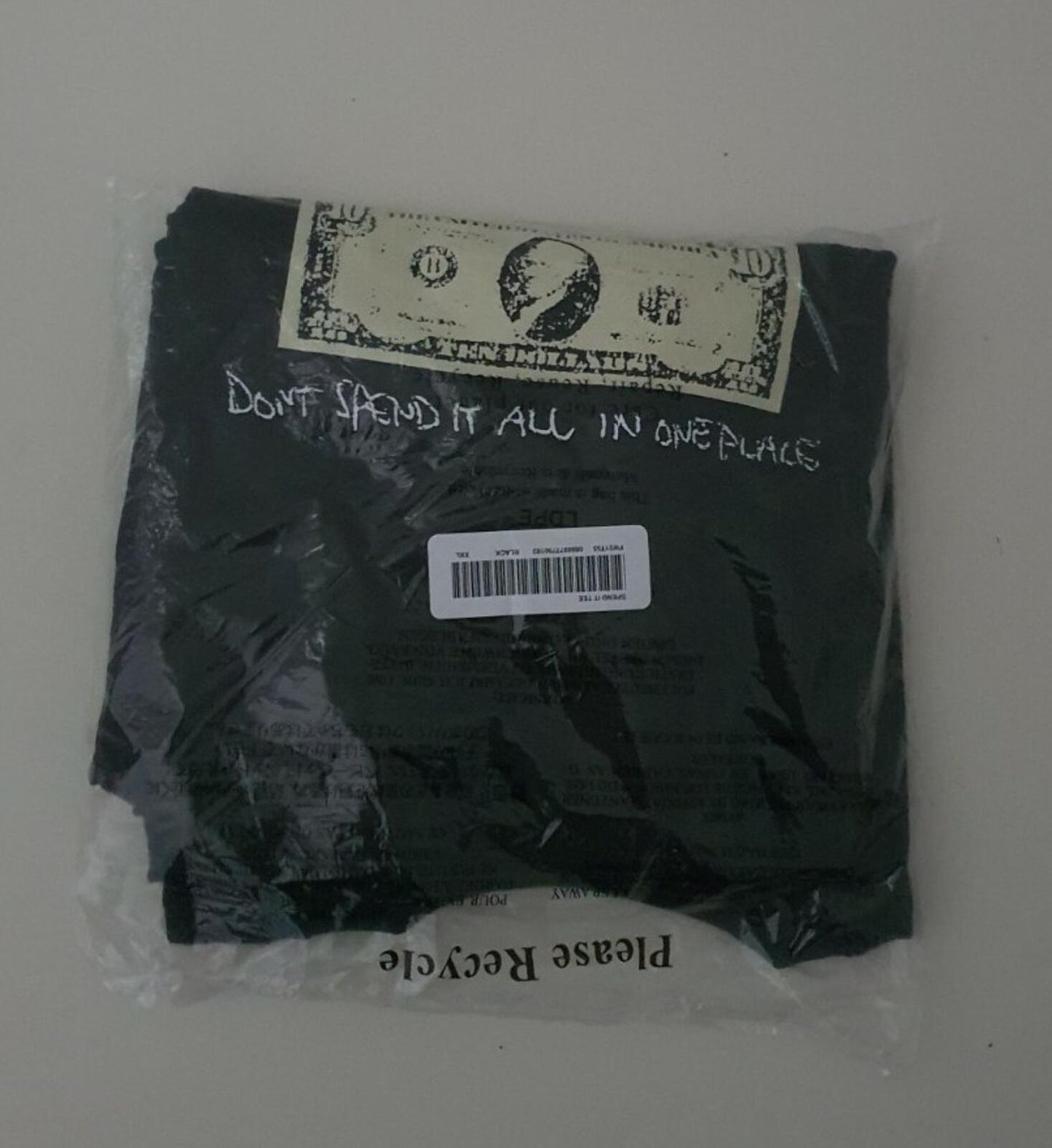 FW21 Supreme Spend it tee t-shirt black size XXL 2XL Christmas New And Unopened
