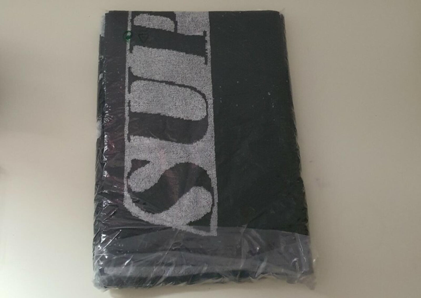 SS19 Supreme Bela Lugosi Black Towel Dracula Size 69.5" x 39" New And Unopened