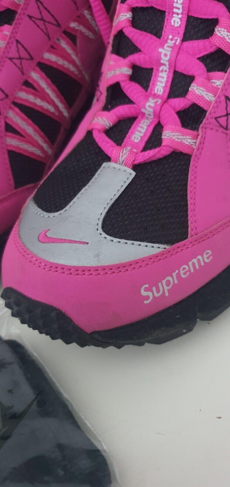 FW17 Supreme x Nike Air Humara '17 trainers Fire Pink US 11 UK 10  EU 45 lot