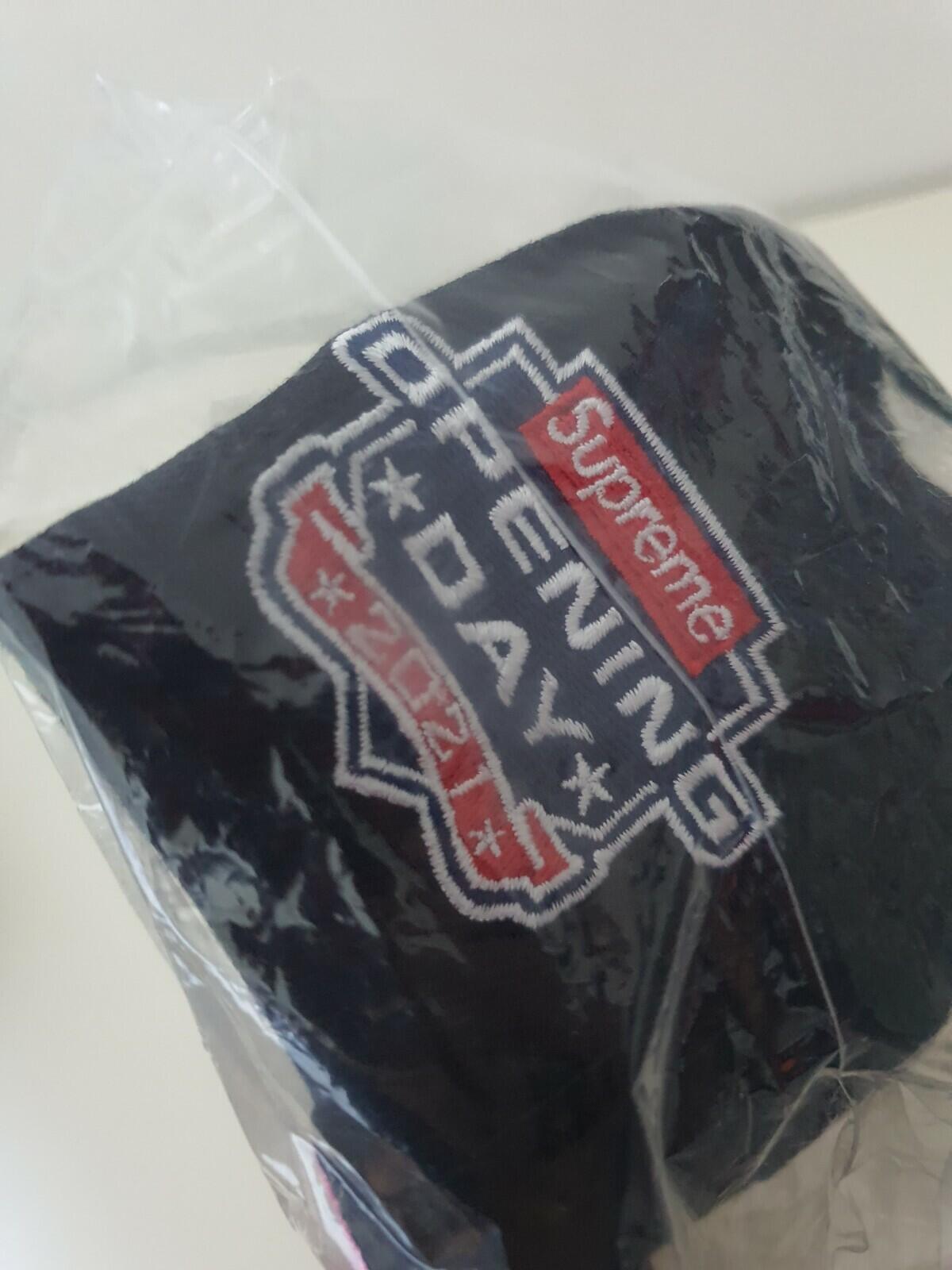 Gorra FW21 Supreme No Comp Box Logo New Era Azul Marino Talla 7 1/4
