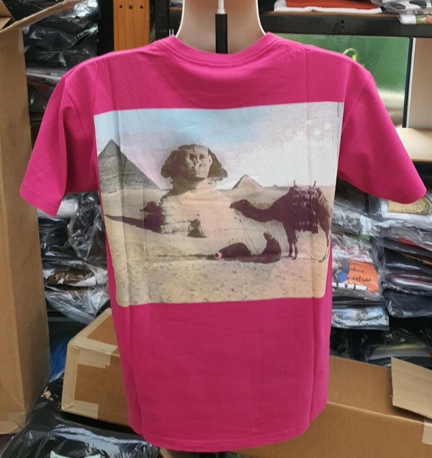 SS12 Supreme Giza Tee magenta medium M Pink t-shirt vintage 2012 Pyramid Sphinx