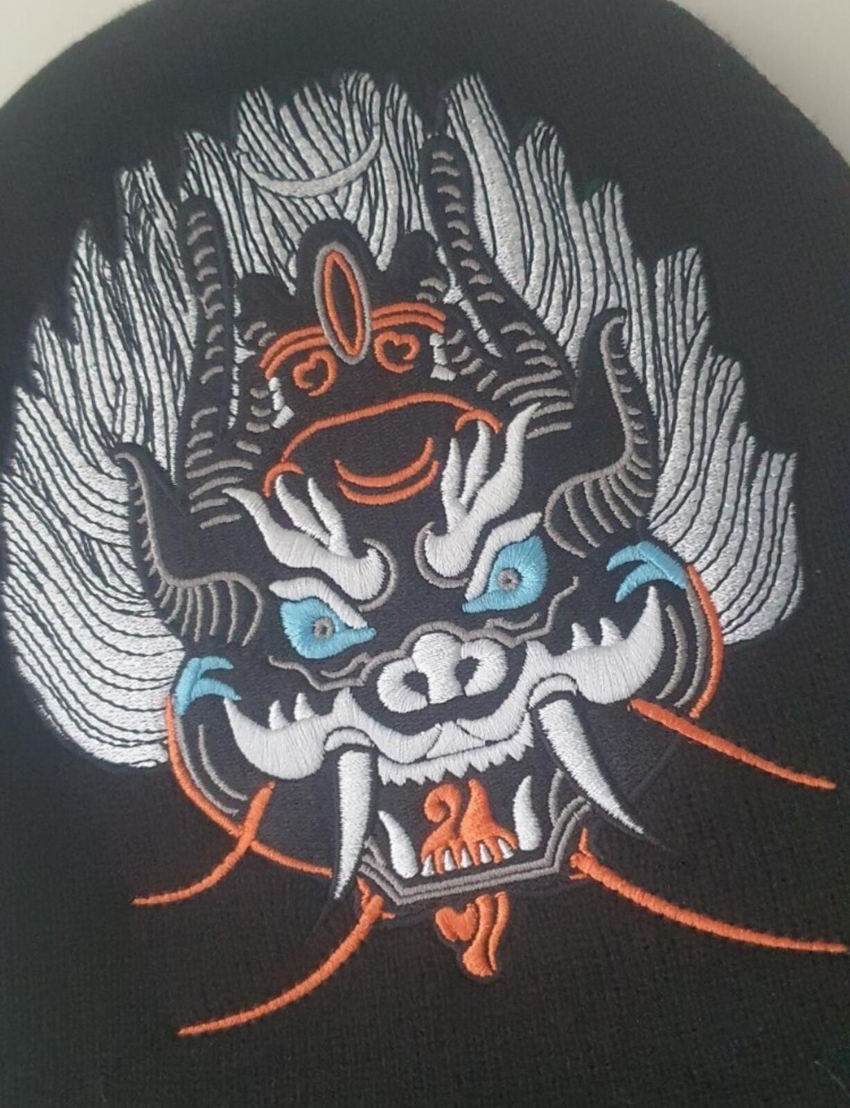 Gorro Supreme Demon FW21 negro bordado
