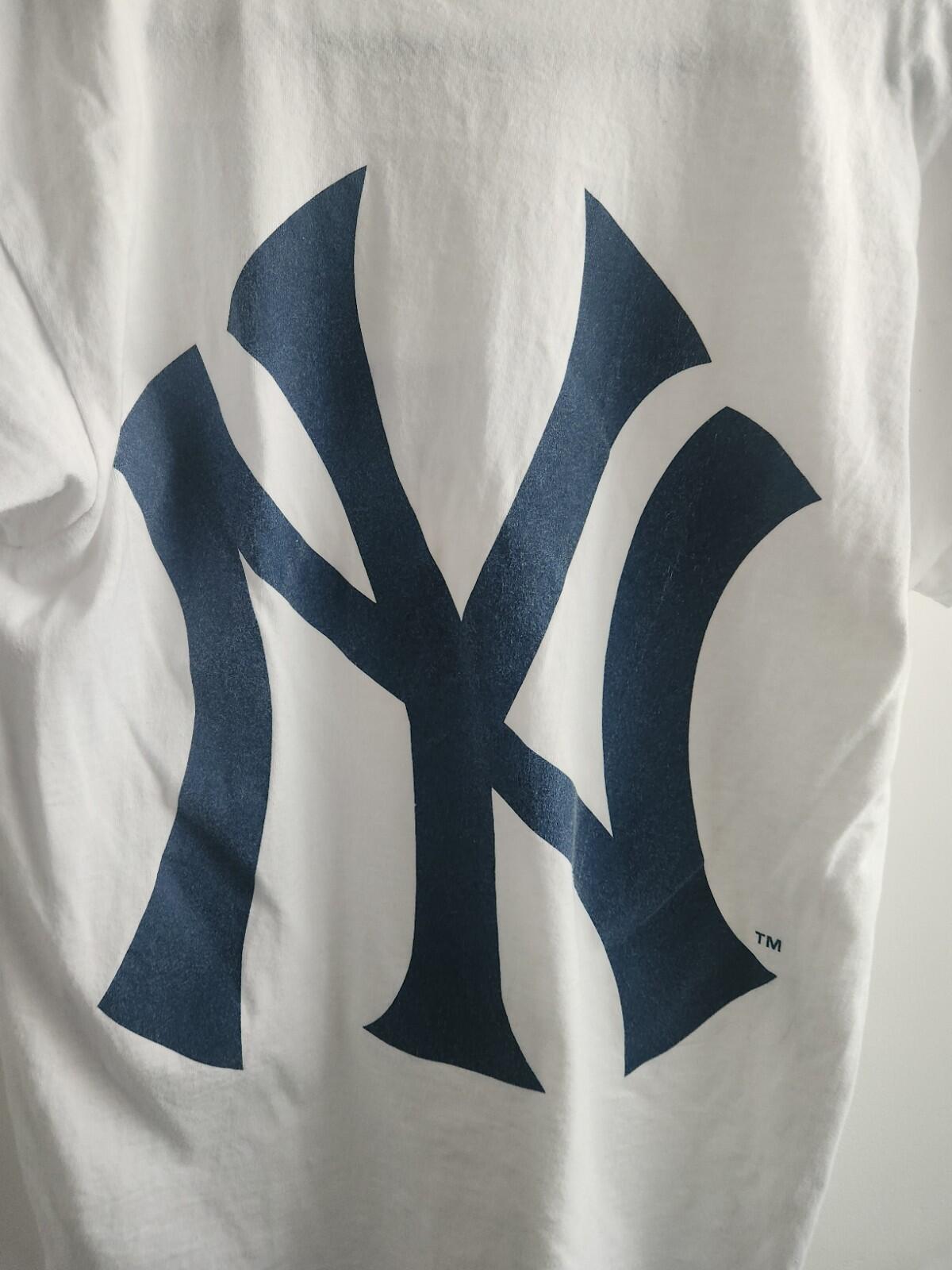 SS15 Supreme New York Yankees Box Logo white tee size M Medium T-shirt Baseball