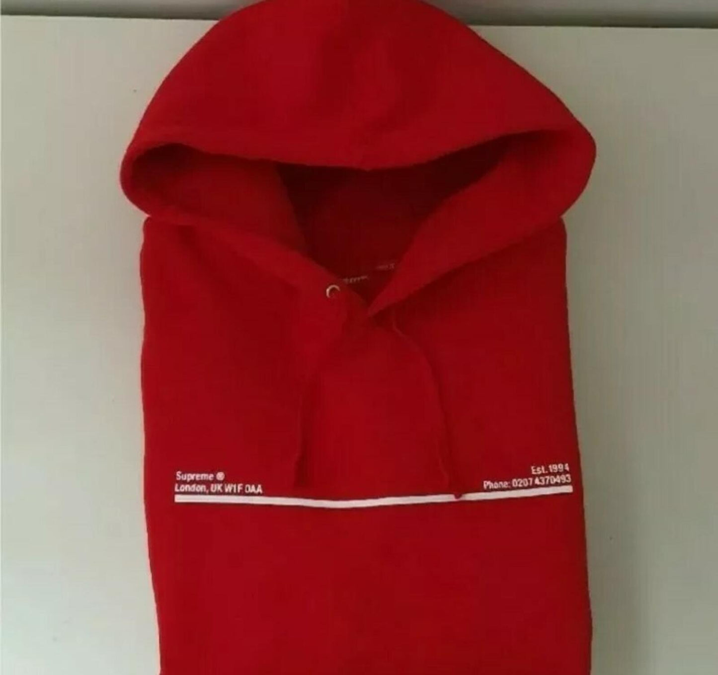 FW20 Supreme Shop New York City red hooded sweatshirt size L large hoodie