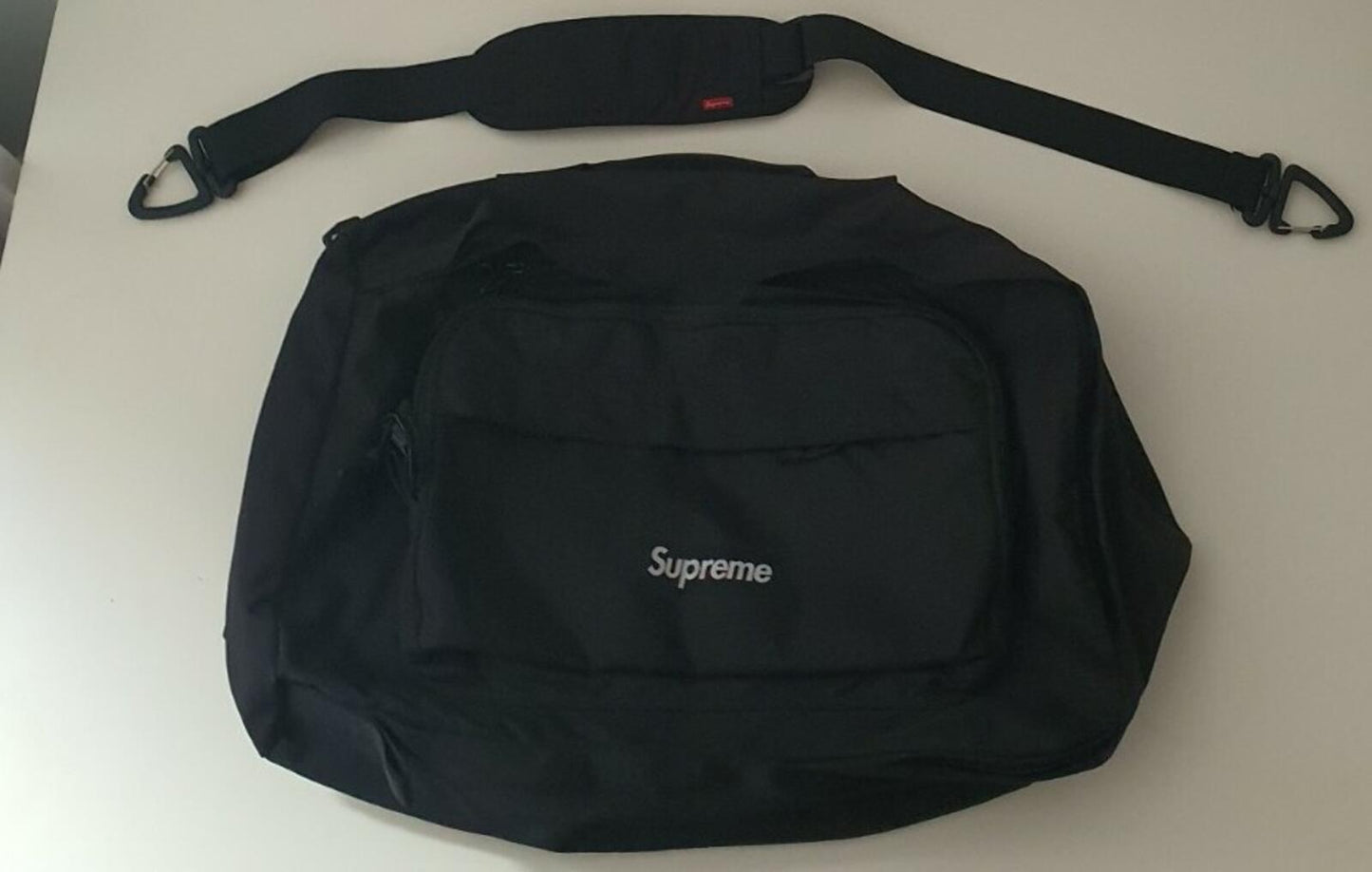 FW19 Supreme black duffle bag messenger box logo Water Resistant Duffel Gym