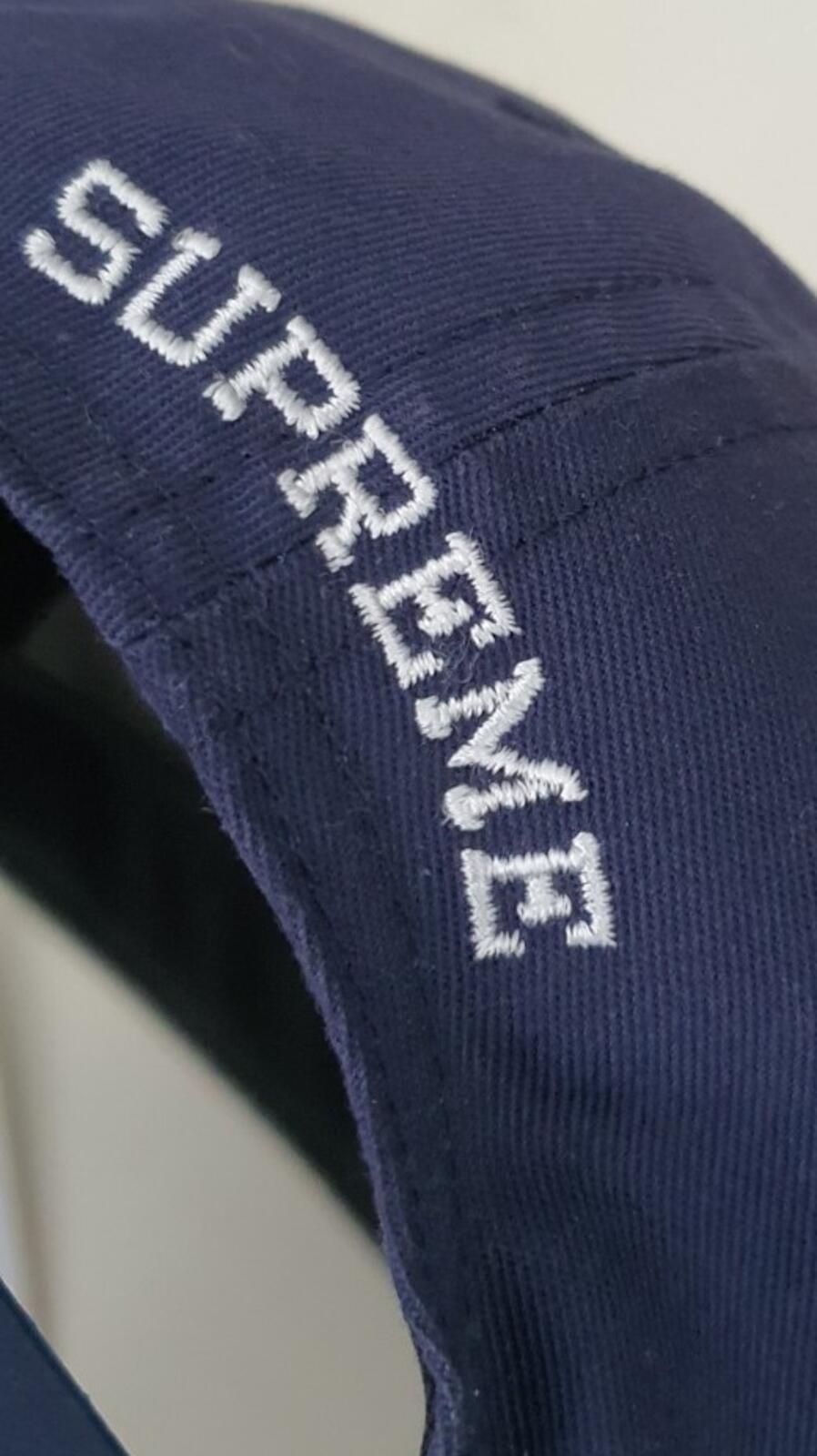 FW17 Supreme Studded Script Logo 5-Panel-Cap Blau Cap Navy