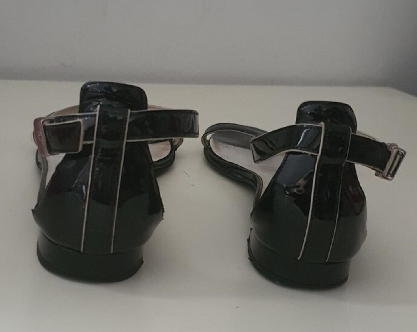 SALVATORE FERRAGAMO 7.5 B UK 5 EU 38 WOMENS BLACK SANDALS Slim Made in Italy