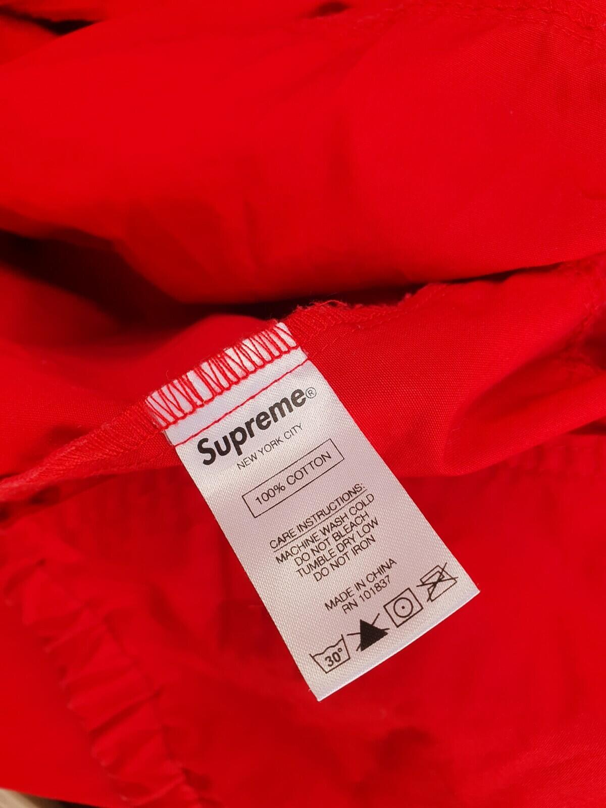 SS18 Supreme cotton hooded raglan jacket Size M Medium red water resistant