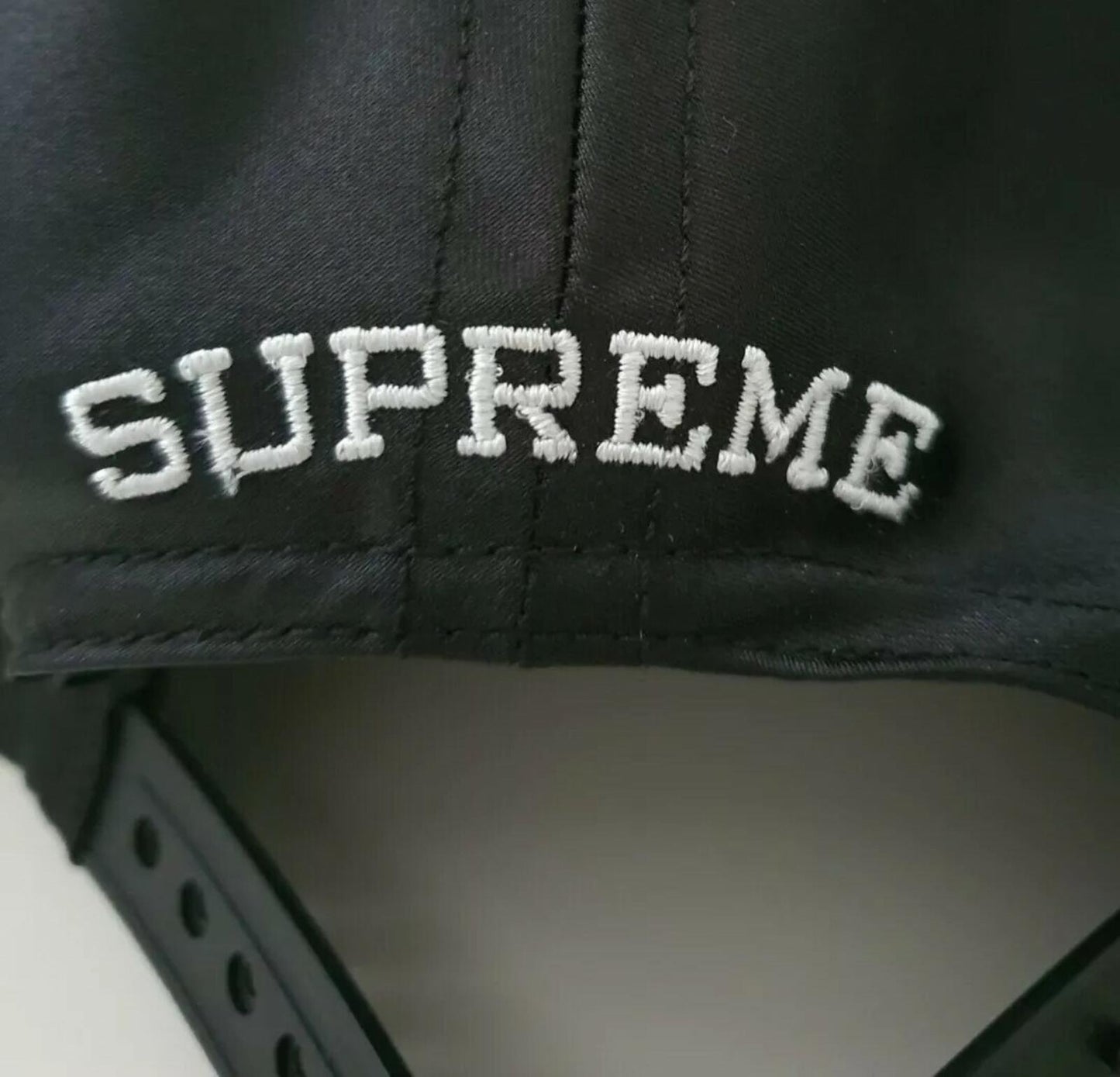Gorra de satén negra de 5 paneles Supreme Rap A Lot Records SS17