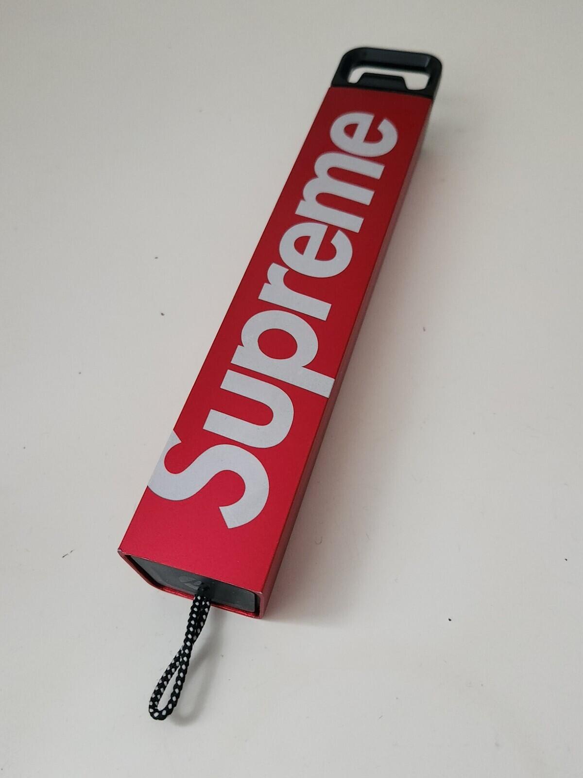 FW23 Supreme x Matador Wasserdichte Pillendose Rot Zubehör Wasserdicht