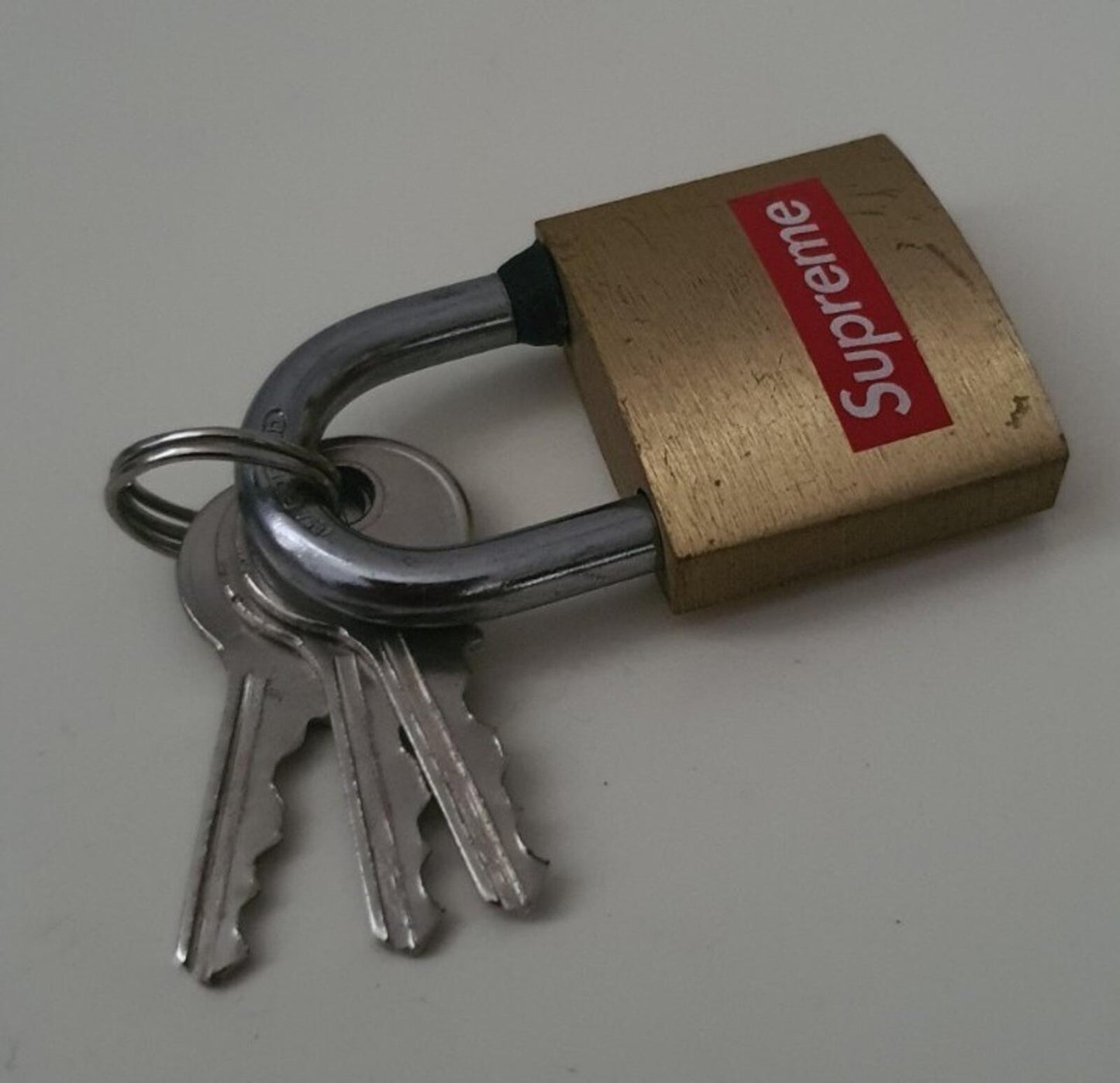 FW15 Supreme Brass Mini Padlock gold lock + 3 keys small box logo Rare Accessory