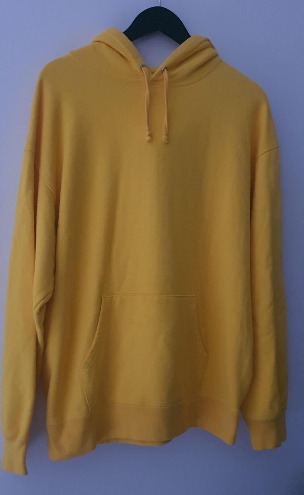 FW19 Supreme Rhinestone Script hooded sweatshirt L Large Yellow Hoodie Pullover