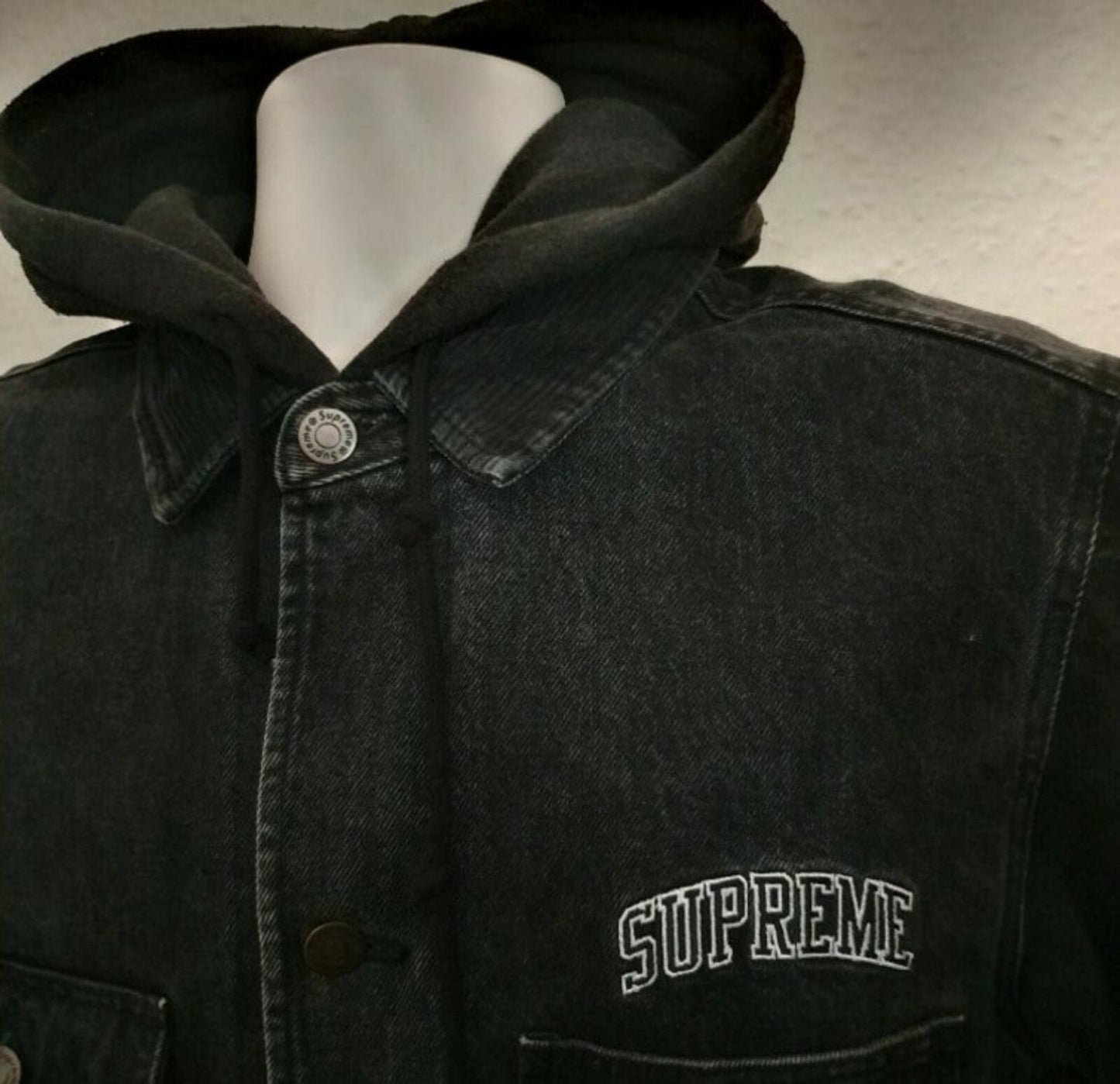 FW17 Supreme Hooded Chore Coat Black Size M