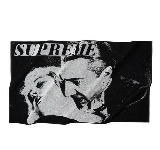 SS19 Supreme Bela Lugosi Toalla Negra Drácula Tamaño 69.5" x 39" Nueva y Sin Abrir