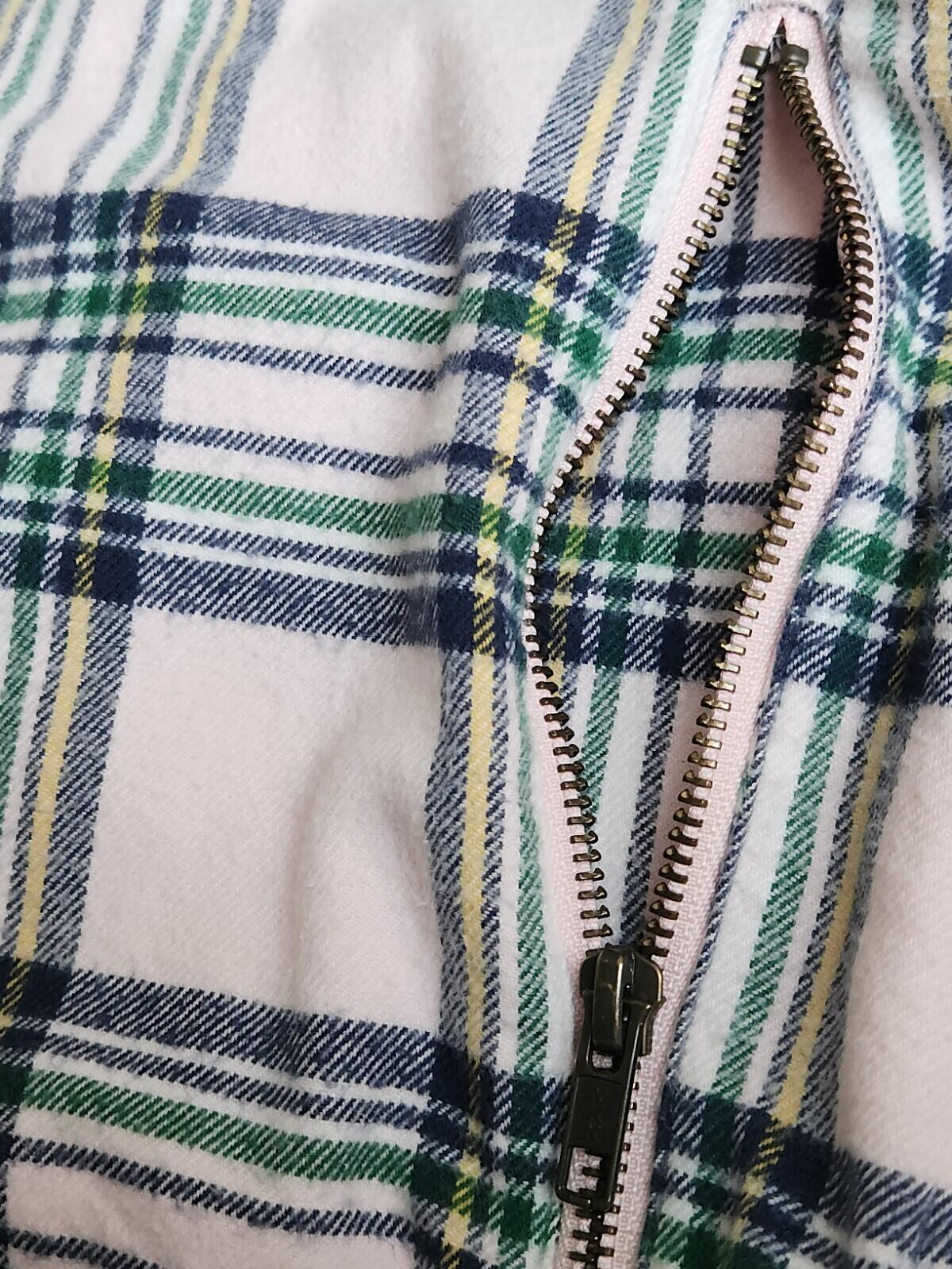 FW20 Supreme Tartan Flannel Cargo Vest size M Medium