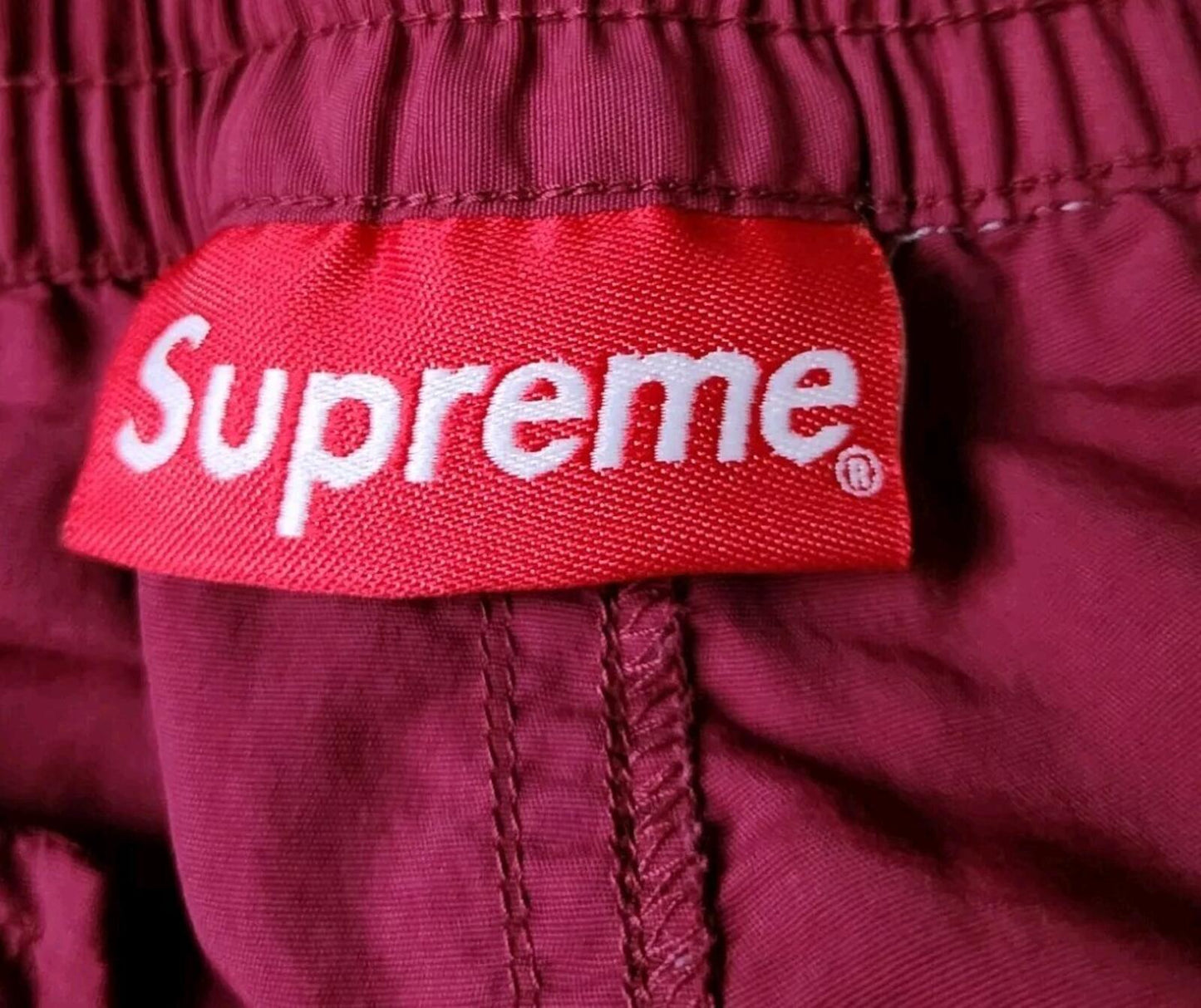 FW19 Supreme Paneled Warm Up Hose Pflaume Größe M Wasserabweisend