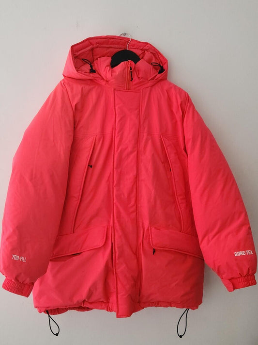 FW20 Supreme GORE-TEX 700-Fill down Parka M Medium jacket Waterproof Bright Red