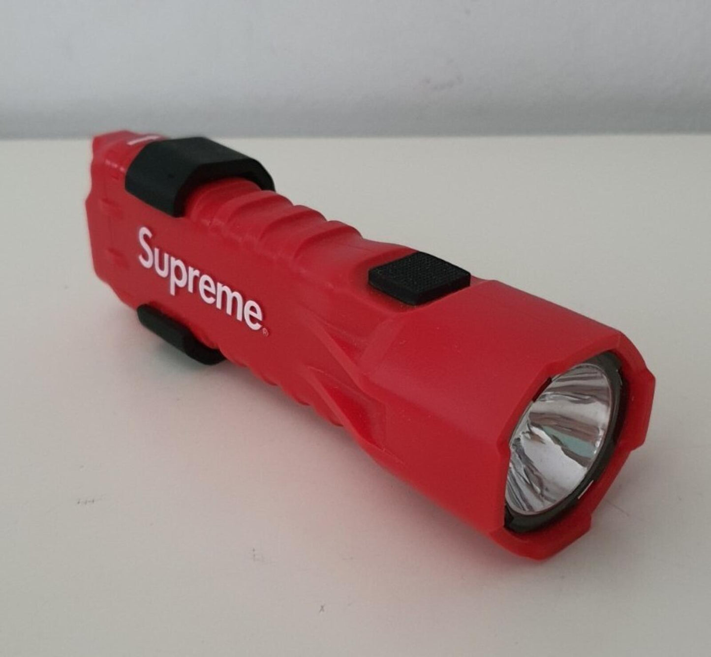 SS19 Supreme x Pelican 3310PL flashlight red torch