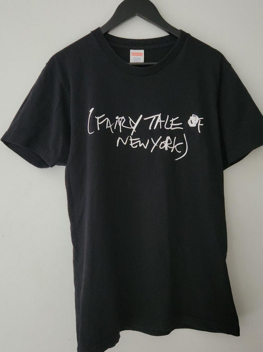 FW13 Supreme x Shane MacGowan Camiseta M Mediana Negra Camiseta Fairly Tale Of New York