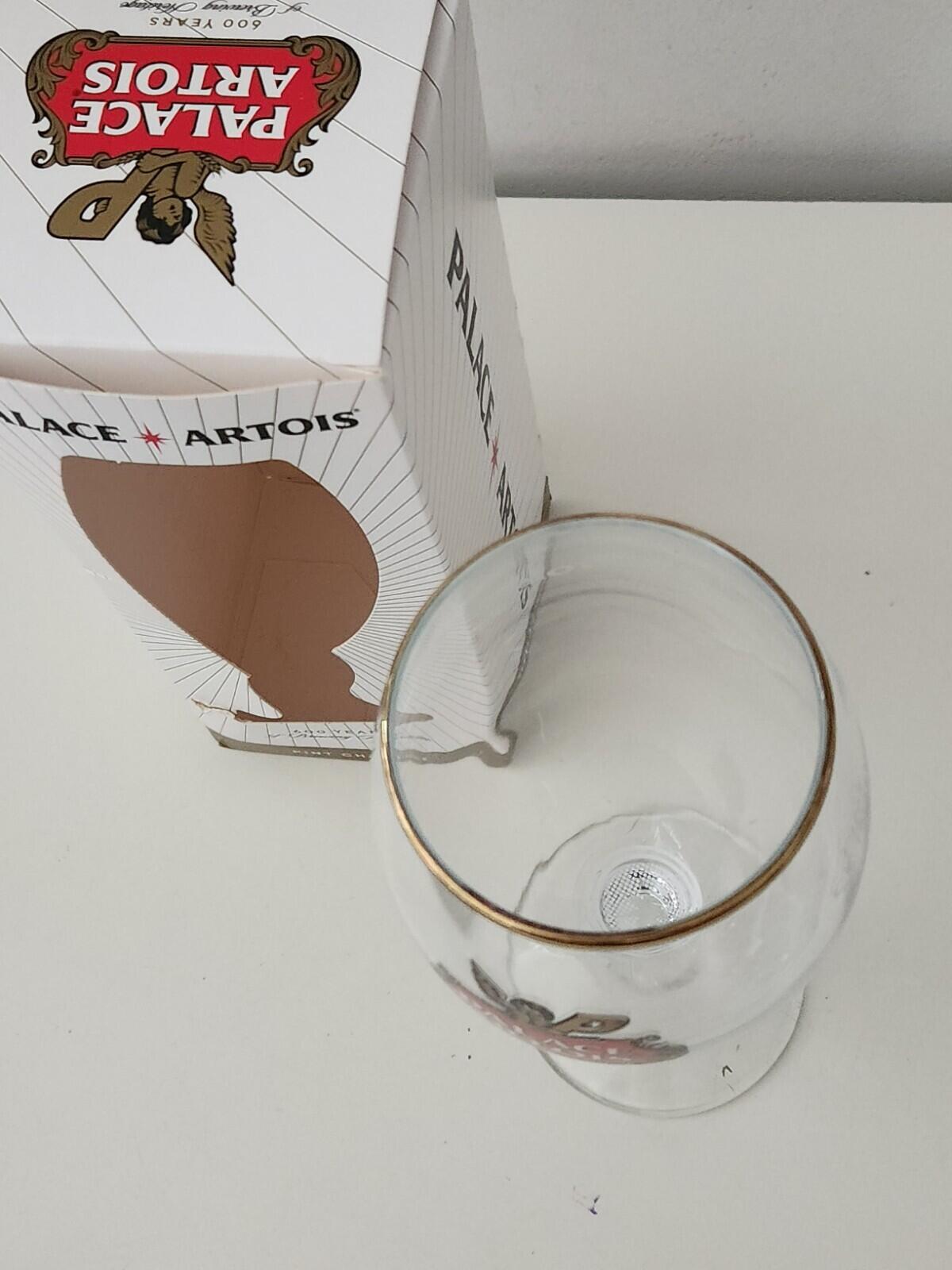 AW21 Palace Skateboards x Stella Artois Pint-Kelch Klarglas Bier Accessoire