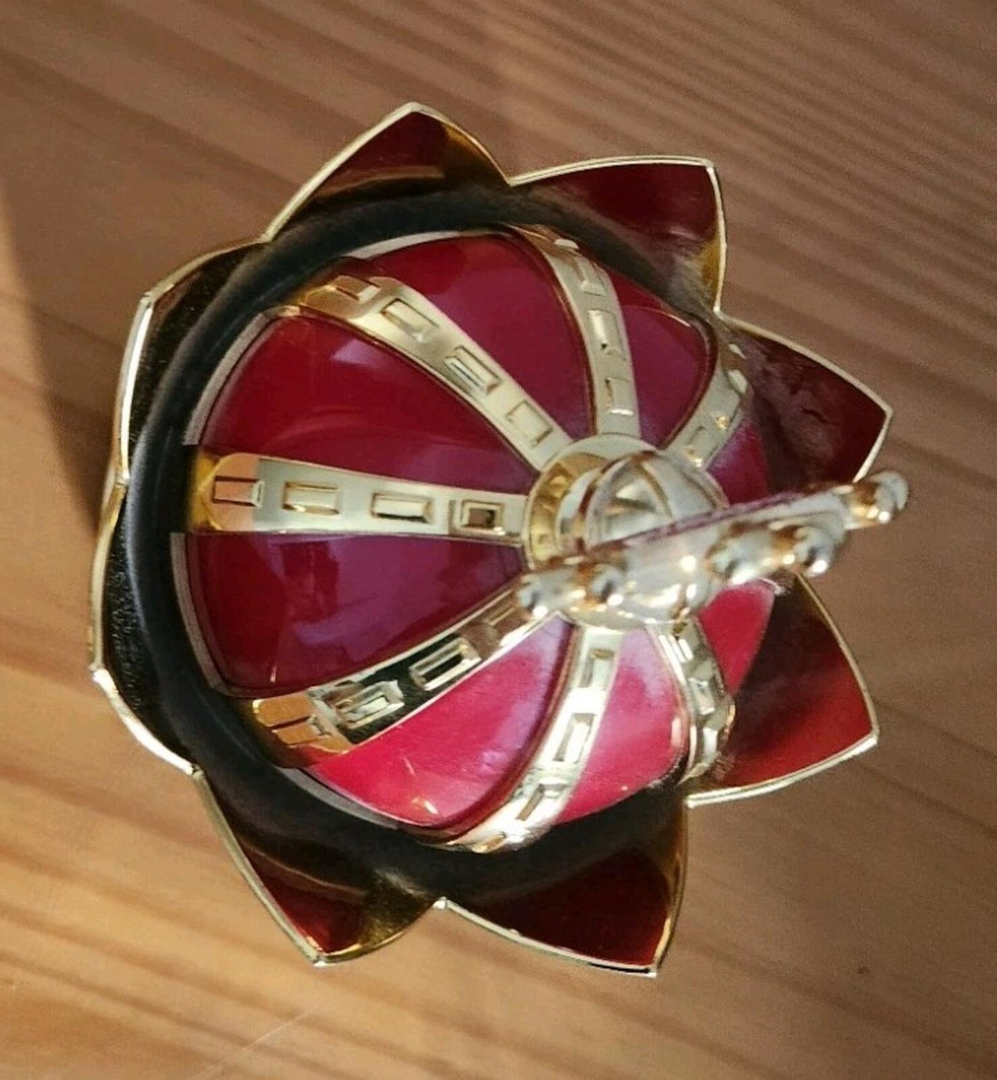 SS19 Supreme Ambientador Corona Rojo Oro Plástico Accesorio Fragancia para Coche