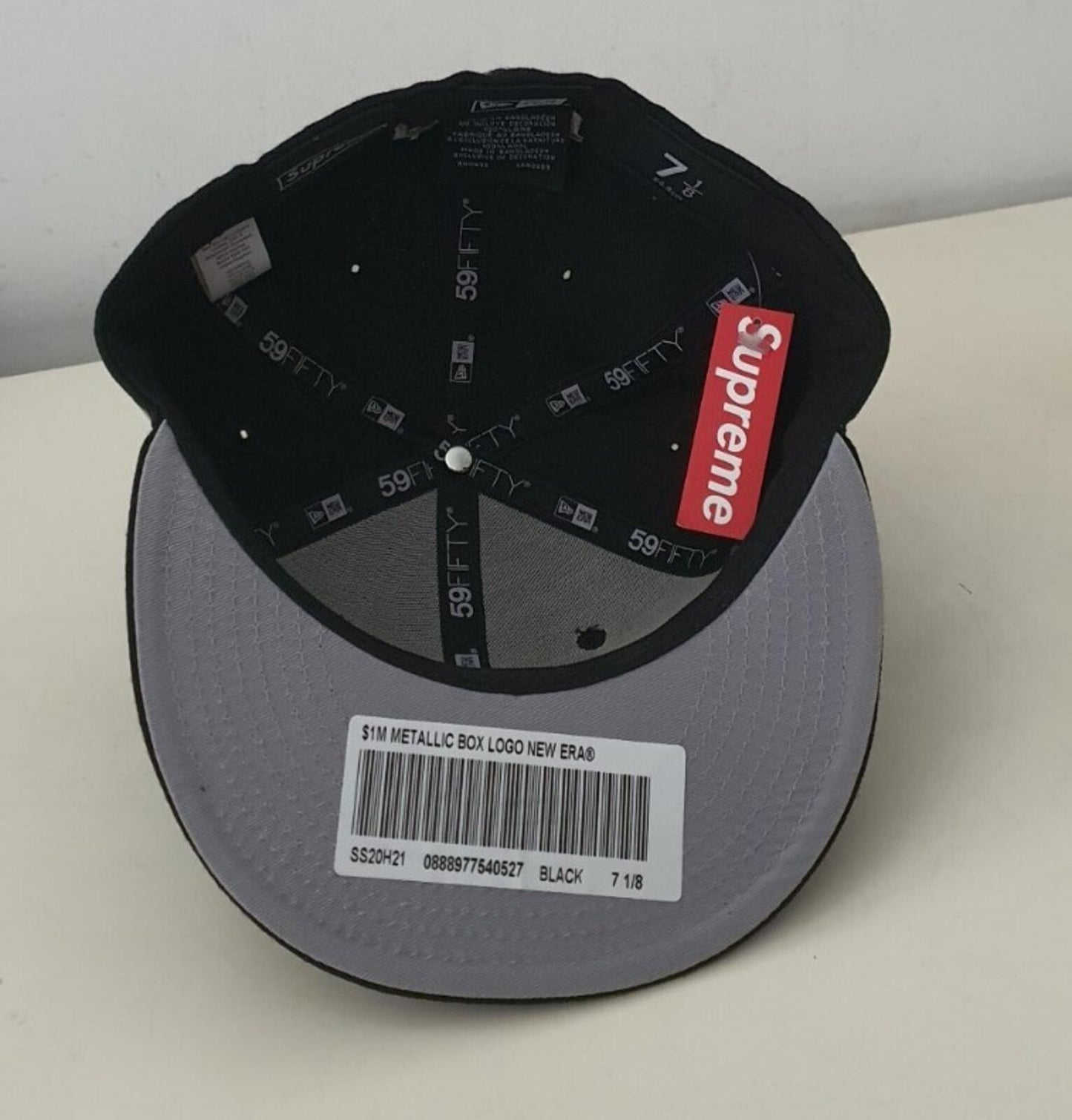 SS20 Supreme $1M box logo New Era size 7 1/8 black cap hat New with tag