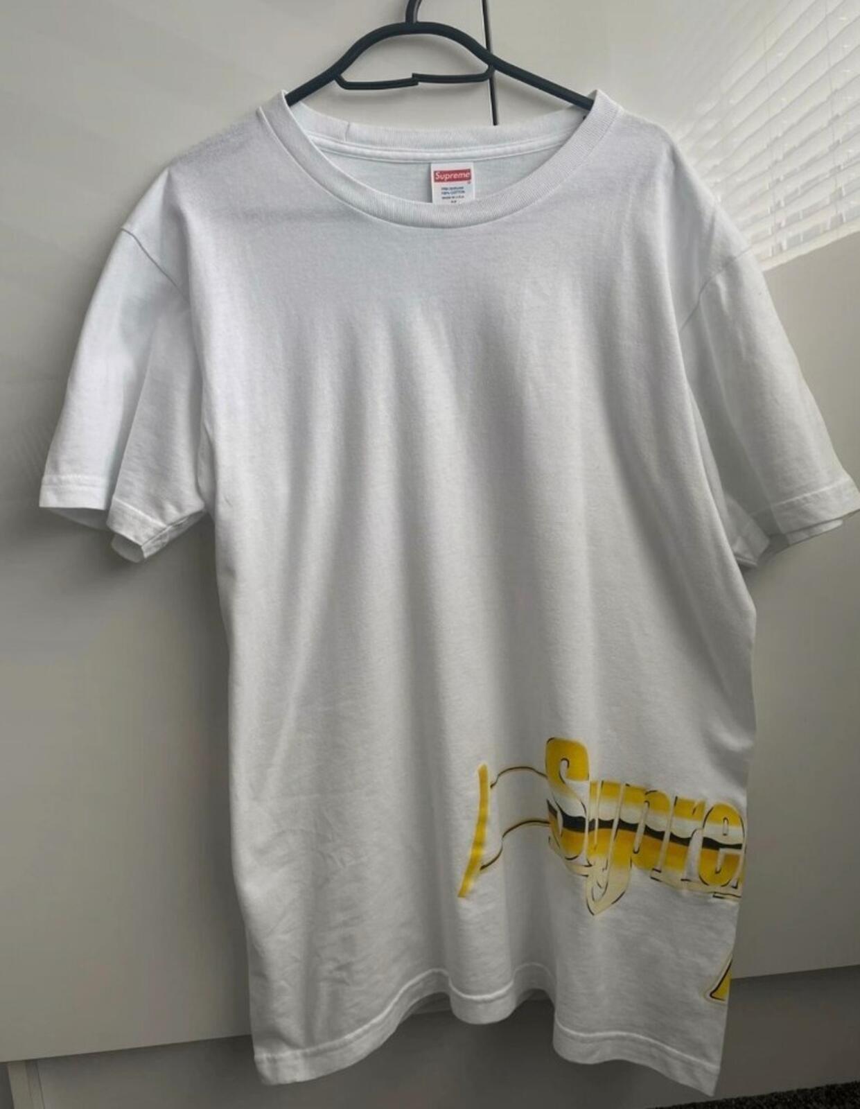 SS17 Supreme Automatic white tee size M medium T-shirt AK47 Gun