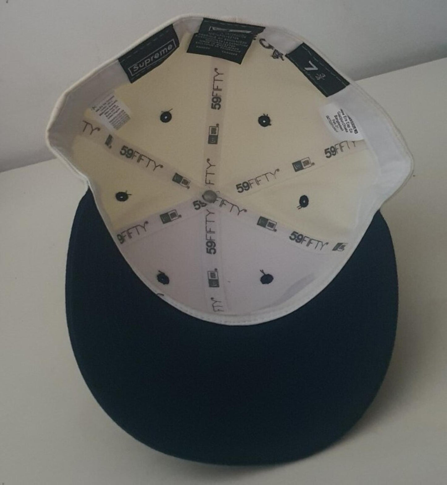 Gorra SS21 Supreme Gonz Logo New Era 7 3/4 Natural snapback Mark Gonzales