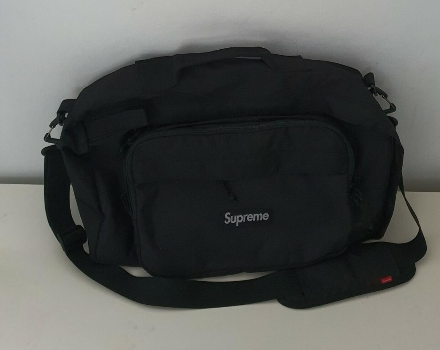 FW19 Supreme black duffle bag messenger box logo Water Resistant Duffel Gym