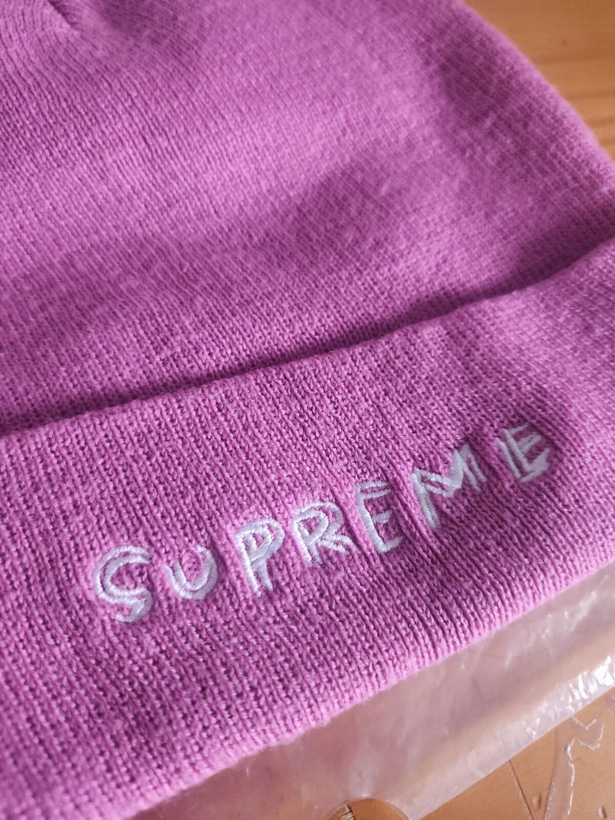 SS20 Supreme Daniel Johnston beanie fuchsia
