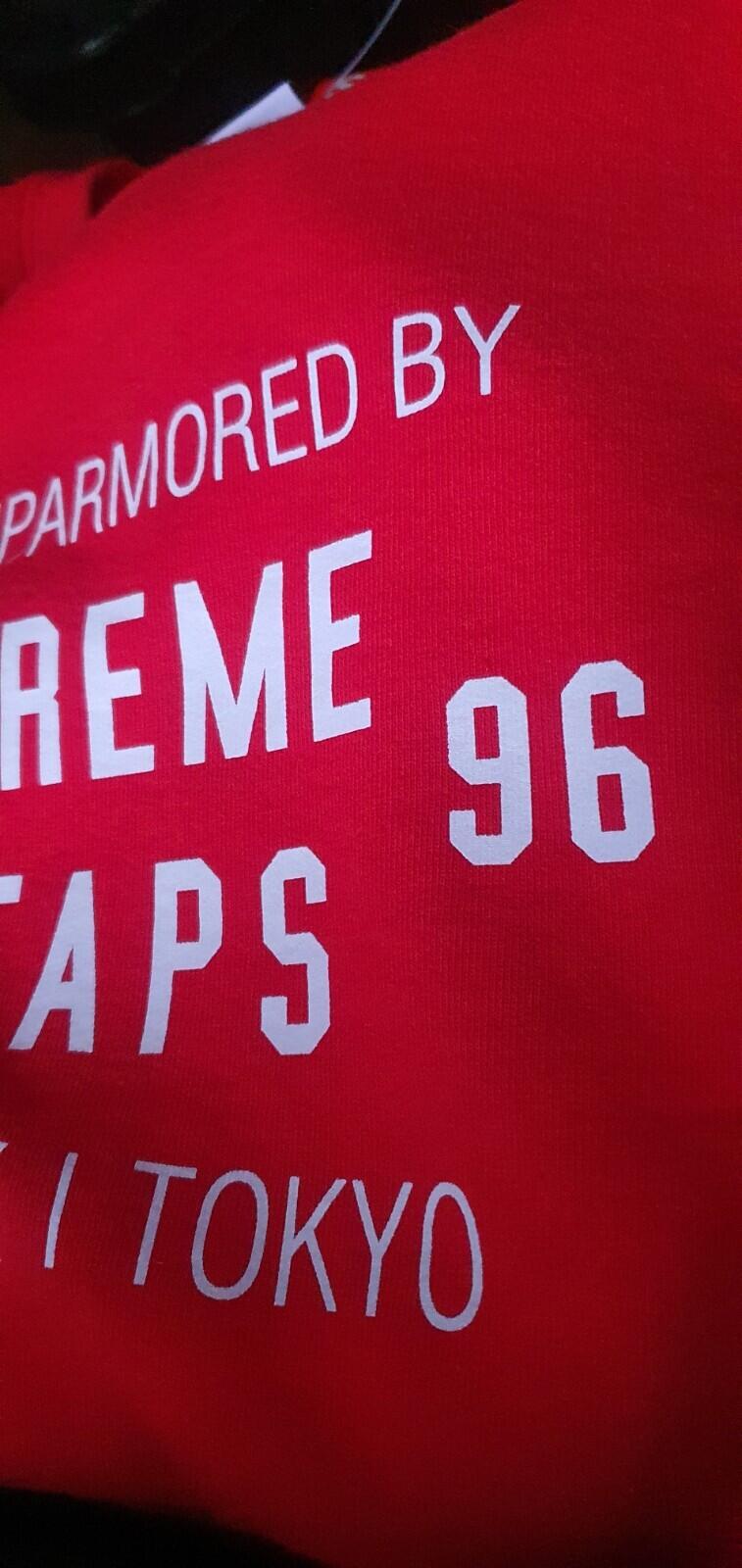 FW21 Supreme x WTAPS crewneck red Sweatshirt size M medium New With Tag Jumper