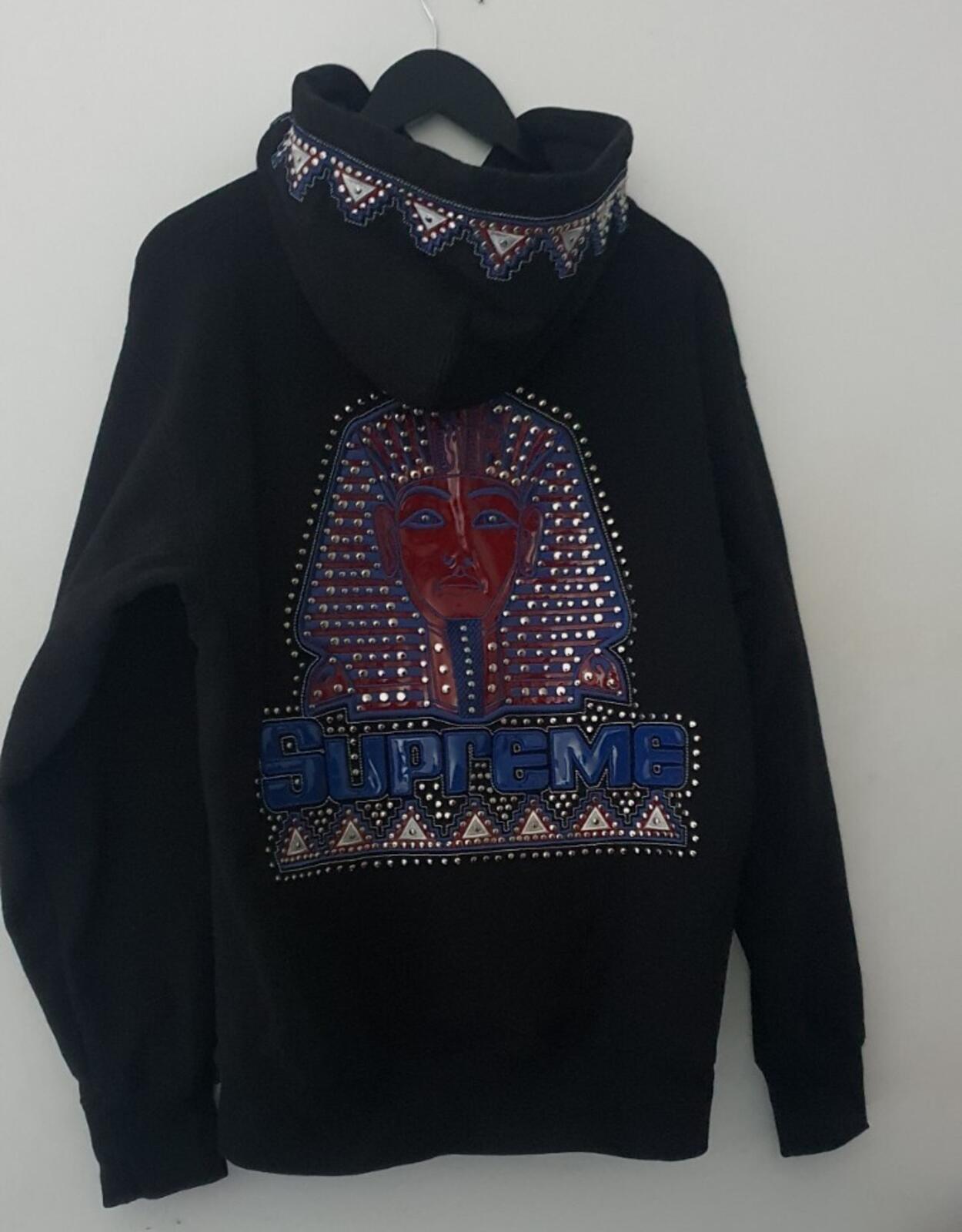 FW20 Supreme Pharaoh Studded Kapuzenpullover Schwarz Größe M Medium Hoodie