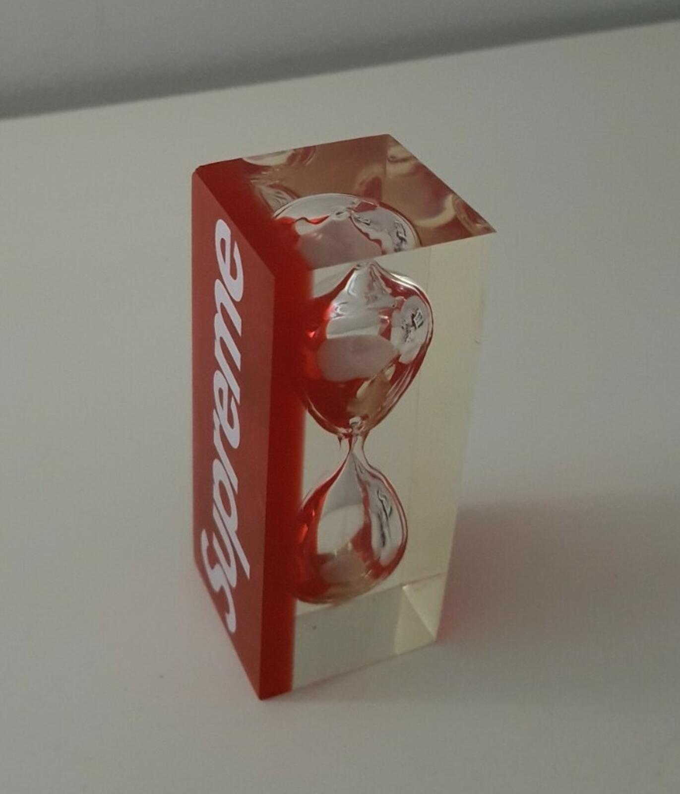 SS15 Supreme Sand Timer Accessory