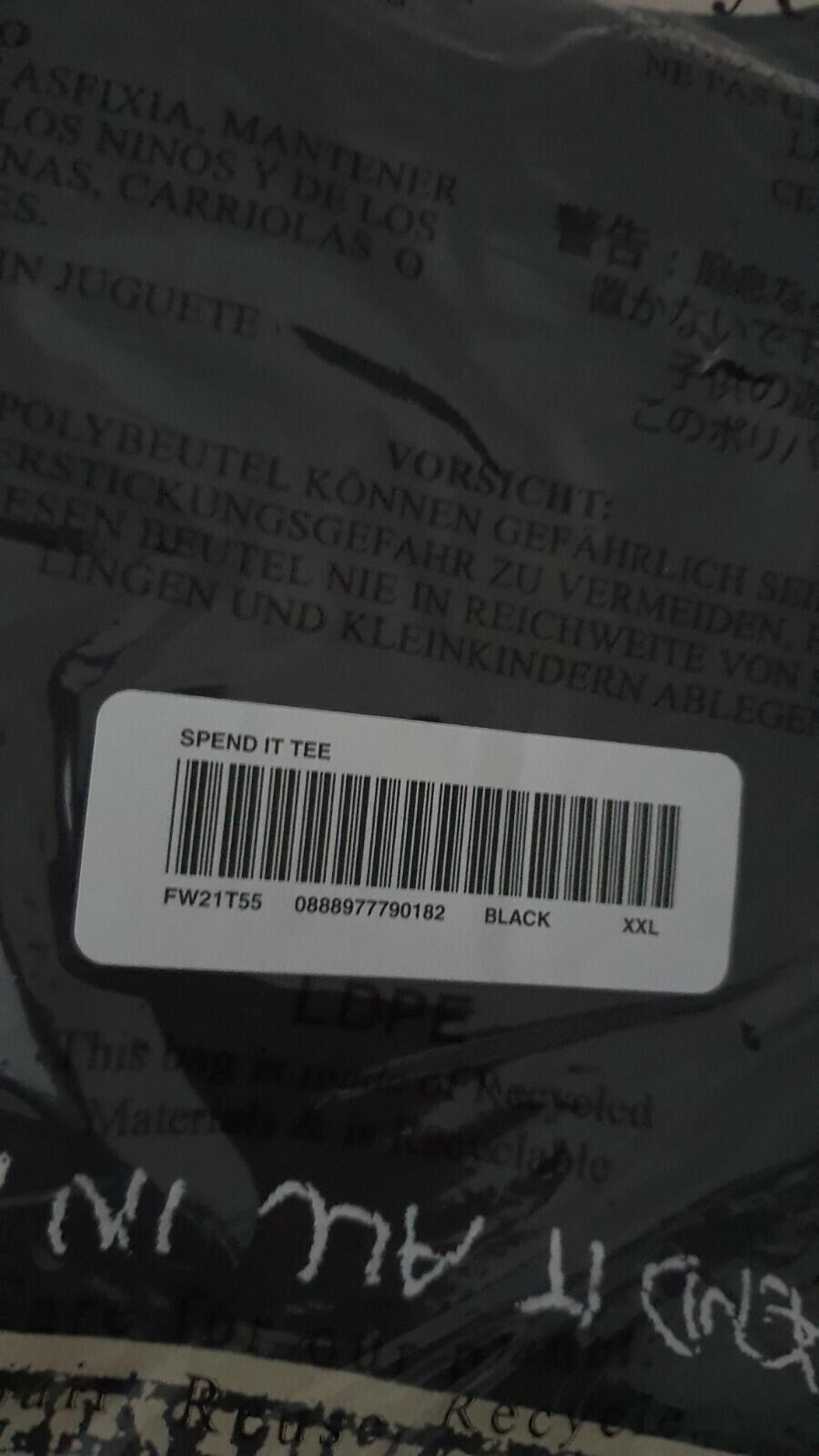 FW21 Supreme Spend it tee t-shirt black size XXL 2XL Christmas New And Unopened