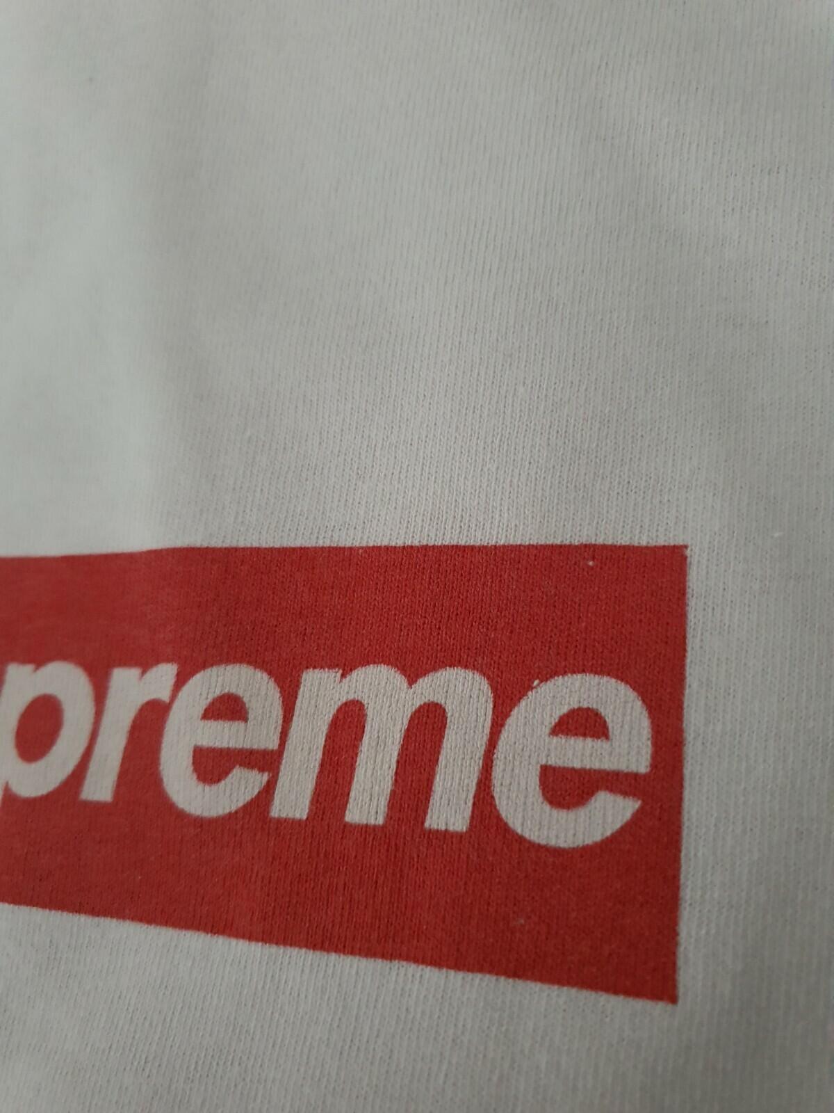 F&F Supreme Box logo Tee White Size L Friends & Family