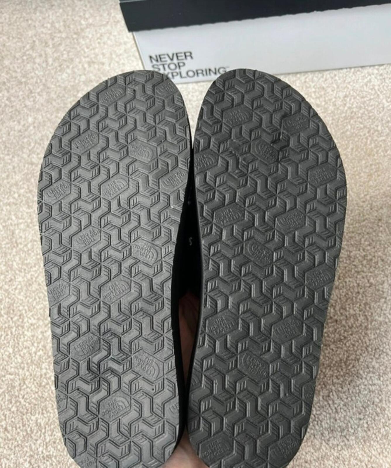 SS22 Supreme The North Face Sandalias de trekking y chanclas negras Talla UK 8 US 9 EU 42