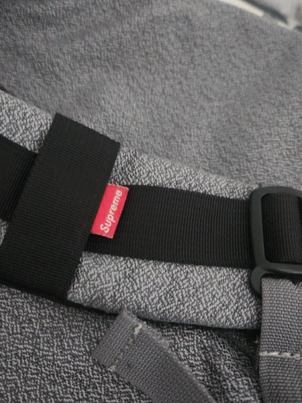 Mochila Duffle Bolso de Viaje Supreme Large Scatterweave de 2 vías Gris
