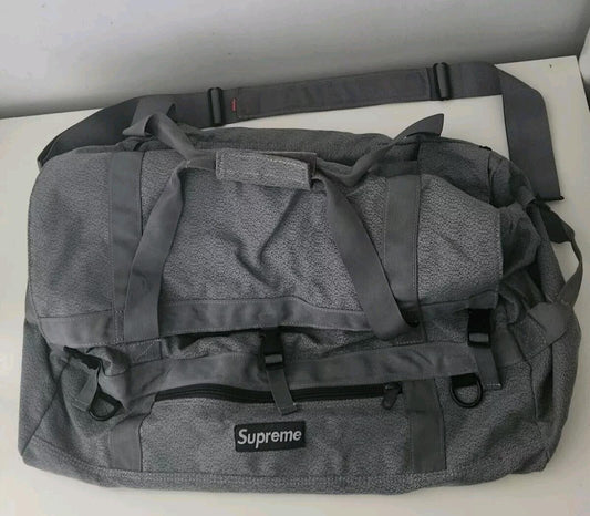 Mochila Duffle Bolso de Viaje Supreme Large Scatterweave de 2 vías Gris