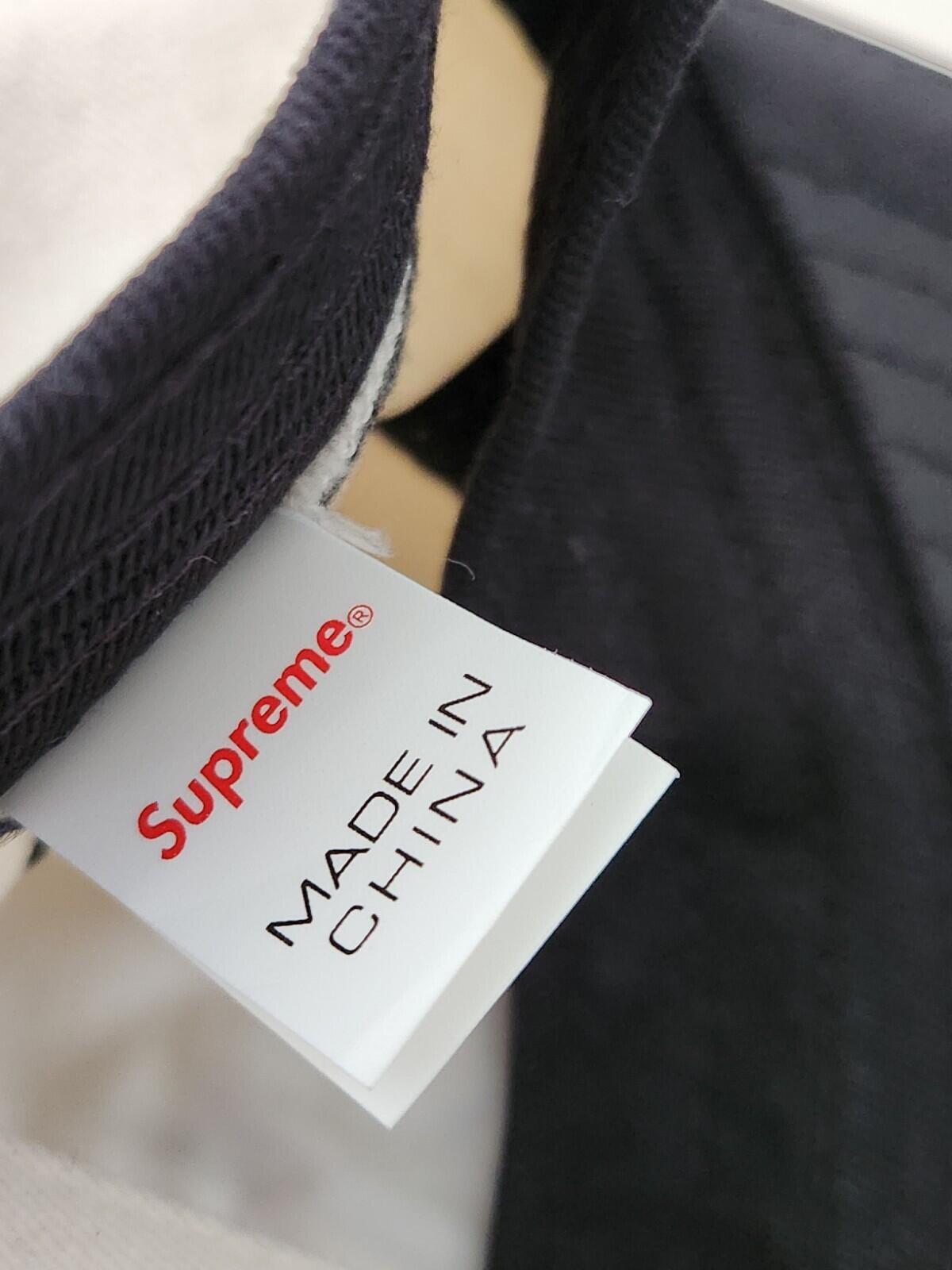 Gorra con visera de cuero de 6 paneles Supreme SS21, color blanco
