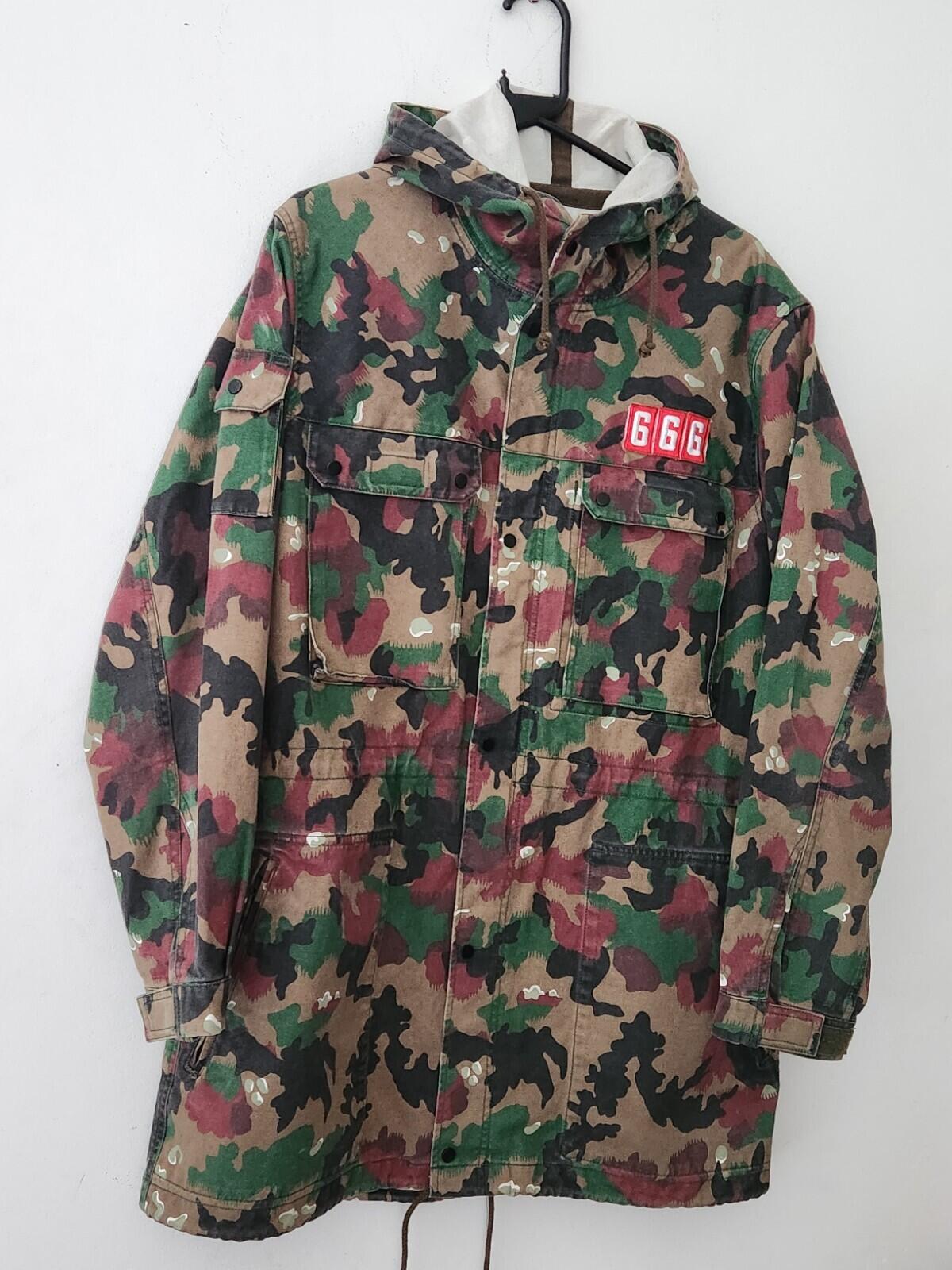 SS17 Supreme Field Parka Größe M Medium Jacke Mantel Swiss Camo Camouflage 666
