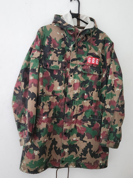 SS17 Supreme Field Parka Talla M Mediana Chaqueta abrigo Camuflaje Suizo Camuflado 666