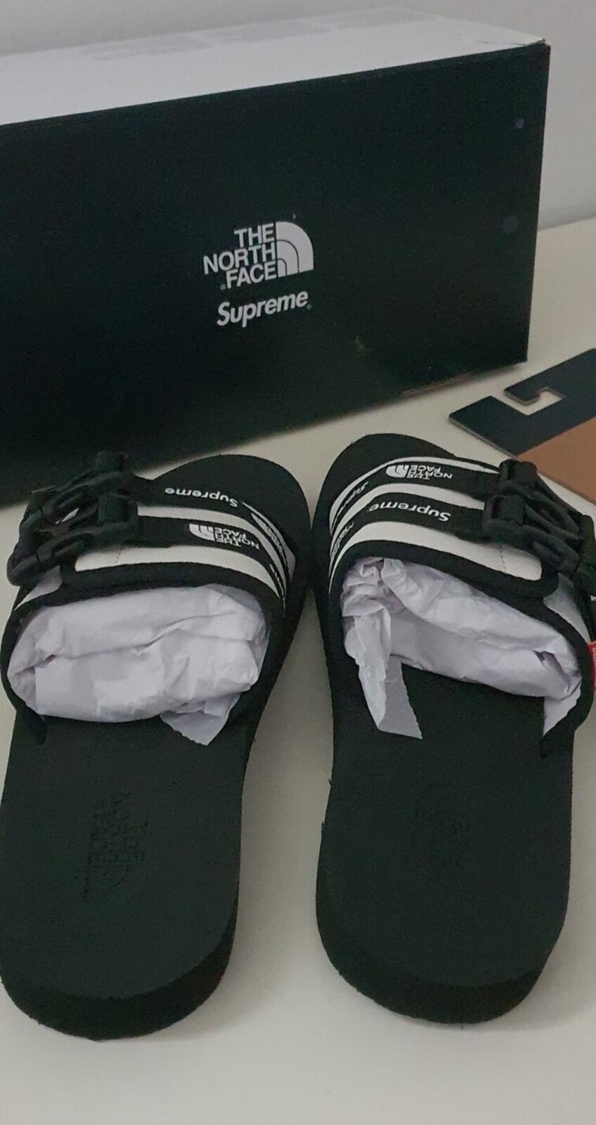 SS22 Supreme The North Face Trekking Sandal Slides Stone UK 7 US 8 EU 40.5 Weiß