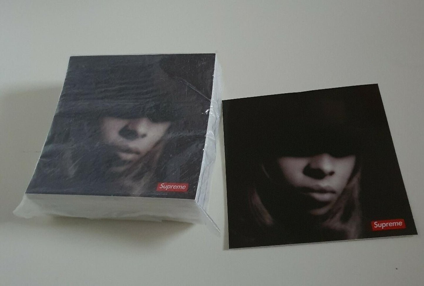 100 FW19 Supreme Mary J. Blige stickers (1x brick) 100% authentic