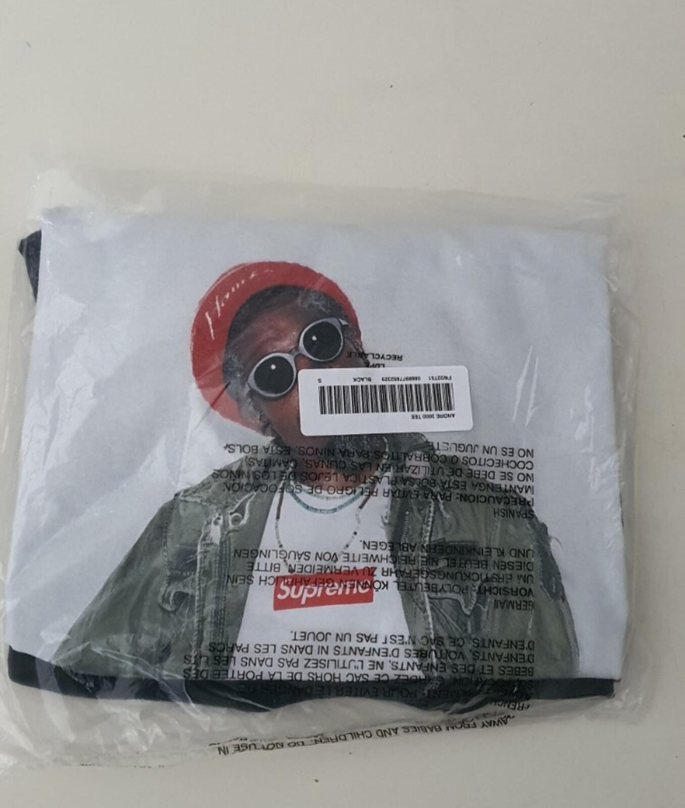 FW22 Supreme Andre 3000 tee size S small black T-shirt New And Unopened