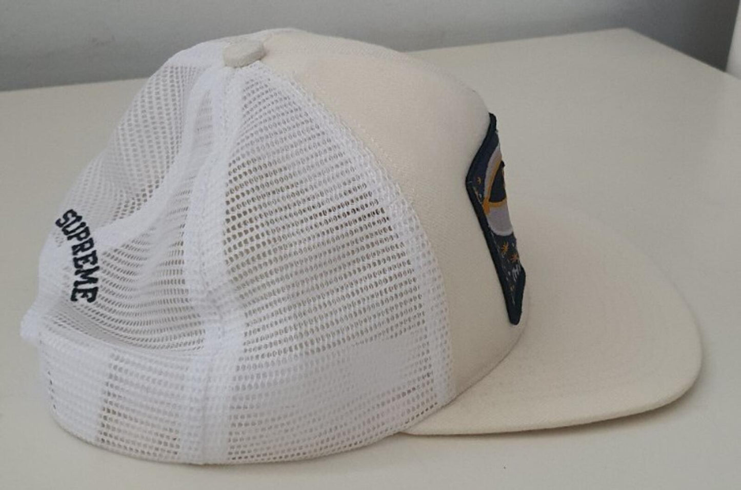FW20 Supreme Blimp Mesh Back 5-Panel Cap Weiß