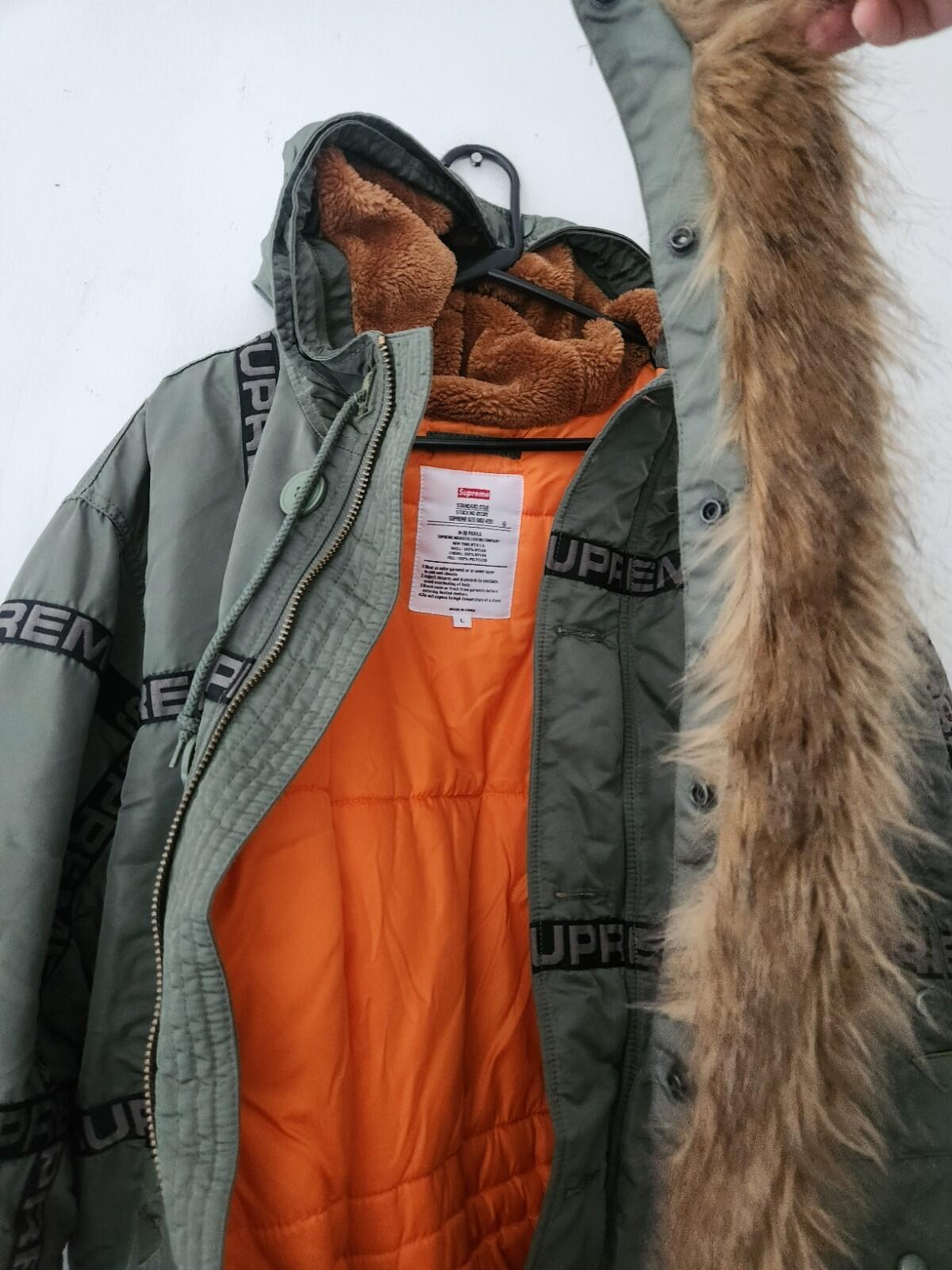 FW18 Supreme Logo Tape N-3B Parka UVP 378 $ Größe L Große Jacke olivefarbener Mantel grün