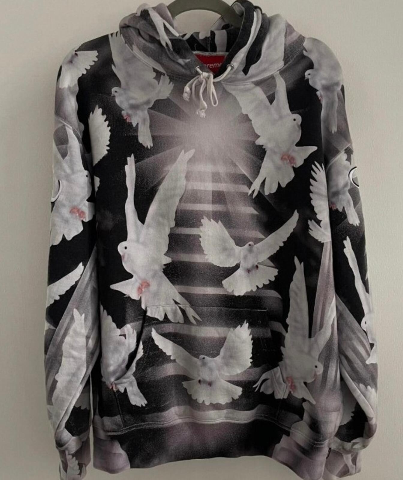 SS22 Supreme Doves hooded sweatshirt S small Black hoodie Dove
