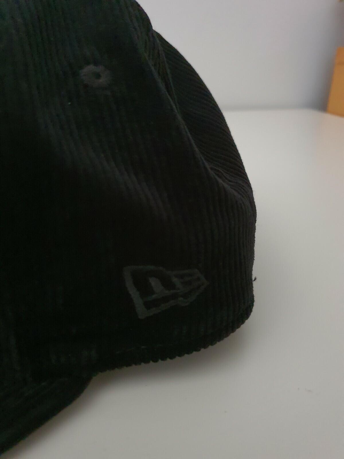 FW15 Supreme Box Logo 59Fifty New Era Corduroy Black hat Size 7 1/2